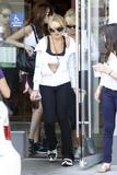 LindsayLohan.us 14da93bbbe81a225b74502feb1d26fde Lindsay Lohan   wearing a sports bra at a Coffee Bean & Tea Leaf in LA 07/09/10 Lindsay Lohan Pictures and videos