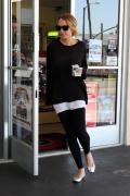 LindsayLohan.us 1eee4942b27a48b1a93885bc34ca041e Lindsay Lohan Picture Mega Post Lindsay Lohan Pictures and videos