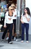 LindsayLohan.us 1ef87c378f301d8fa49c2d581daef3ea Lindsay Lohan   wearing a sports bra at a Coffee Bean & Tea Leaf in LA 07/09/10 Lindsay Lohan Pictures and videos