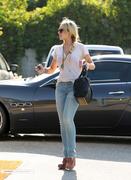 LindsayLohan.us 2b7f602f9e1e73c00449e317e2f92bb3 Lindsay Lohan in jeans out in LA candids   Aug 29 Lindsay Lohan Pictures and videos
