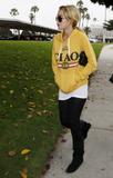 LindsayLohan.us 3010ca4a04150fdd18f97726609c69fc  Lindsay Lohan meets with her probation officer at Santa Monica   September 7, 2010 (x76) Lindsay Lohan Pictures and videos