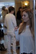 LindsayLohan.us 424e28700d9b645d5da031149743d5f1 Lindsay Lohan Picture Mega Post Lindsay Lohan Pictures and videos