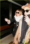 LindsayLohan.us 5c56fb4e87d95e8966a322b2a4dc215a Lindsay Lohan   at LAX airport in Los Angeles 04/27/12 Lindsay Lohan Pictures and videos