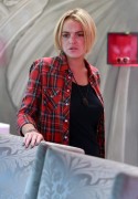 LindsayLohan.us 6e7e3b1f3acfe608e8711b4646914d34  Lindsay Lohan out shopping at Sama Eye Wear and gets gas in West Hollywood August 27 x60 Lindsay Lohan Pictures and videos