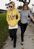 LindsayLohan.us 6f48c1521ae1faa3de6c41c9c30df53e  Lindsay Lohan meets with her probation officer at Santa Monica   September 7, 2010 (x76) Lindsay Lohan Pictures and videos