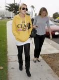 LindsayLohan.us 752d130ded94d0480cc0170fe22b031f  Lindsay Lohan meets with her probation officer at Santa Monica   September 7, 2010 (x76) Lindsay Lohan Pictures and videos