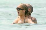 LindsayLohan.us 7a05f35a232fd4ba9df4b7d947c0d8dc Lindsay Lohan Picture Mega Post Lindsay Lohan Pictures and videos