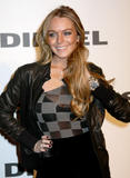 LindsayLohan.us 7f790102eecc6e1544681b45eeee66c9 Lindsay Lohan Picture Mega Post Lindsay Lohan Pictures and videos