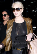 LindsayLohan.us Lindsay Lohan see thru top shopping at 14 Karat in LA 01/21/12 Lindsay Lohan Pictures and videos LindsayLohan.us 7fb23eea72306244c78acb22f502d18e Lindsay Lohan see thru top shopping at 14 Karat in LA 01/21/12 Lindsay Lohan Pictures and videos
