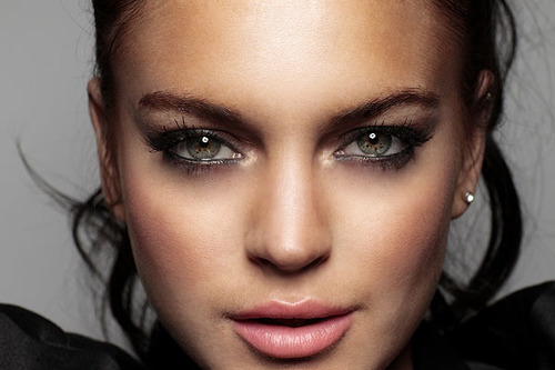 LindsayLohan.us 82c1f5ea81ca46db61cab7975312f305 photoshoppedworld:

Lindsay Lohan, Before and After Lindsay Lohan Pictures and videos