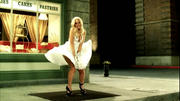 LindsayLohan.us a5c4ddbcab11bffffb28893b0b605826 Lindsay Lohan screen caps from Undergorund Comedy 2010 trailer Pictures Lindsay Lohan Pictures and videos