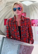 LindsayLohan.us ce786a9706925a77984571786488bf19  Lindsay Lohan out shopping at Sama Eye Wear and gets gas in West Hollywood August 27 x60 Lindsay Lohan Pictures and videos