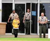 LindsayLohan.us d9f43942851b3de27190ac2bab68e4ce  Lindsay Lohan meets with her probation officer at Santa Monica   September 7, 2010 (x76) Lindsay Lohan Pictures and videos