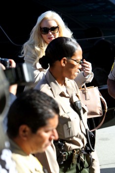 LindsayLohan.us f62d0b02da66e0830134893e4b72f20e Lindsay Lohan Arrives @ Court LA 1/17/12 Lindsay Lohan Pictures and videos
