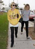 LindsayLohan.us f7f9e16aae467631df3328e2883c5ab7  Lindsay Lohan meets with her probation officer at Santa Monica   September 7, 2010 (x76) Lindsay Lohan Pictures and videos